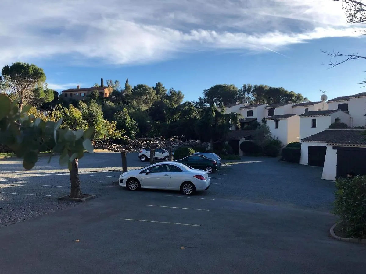 Appartement AGAY le pti bonheur 60m2 rez de jardin, en bord de mer Saint-Raphaël France