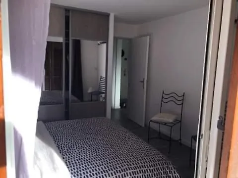 Appartement AGAY le pti bonheur 60m2 rez de jardin, en bord de mer Saint-Raphaël