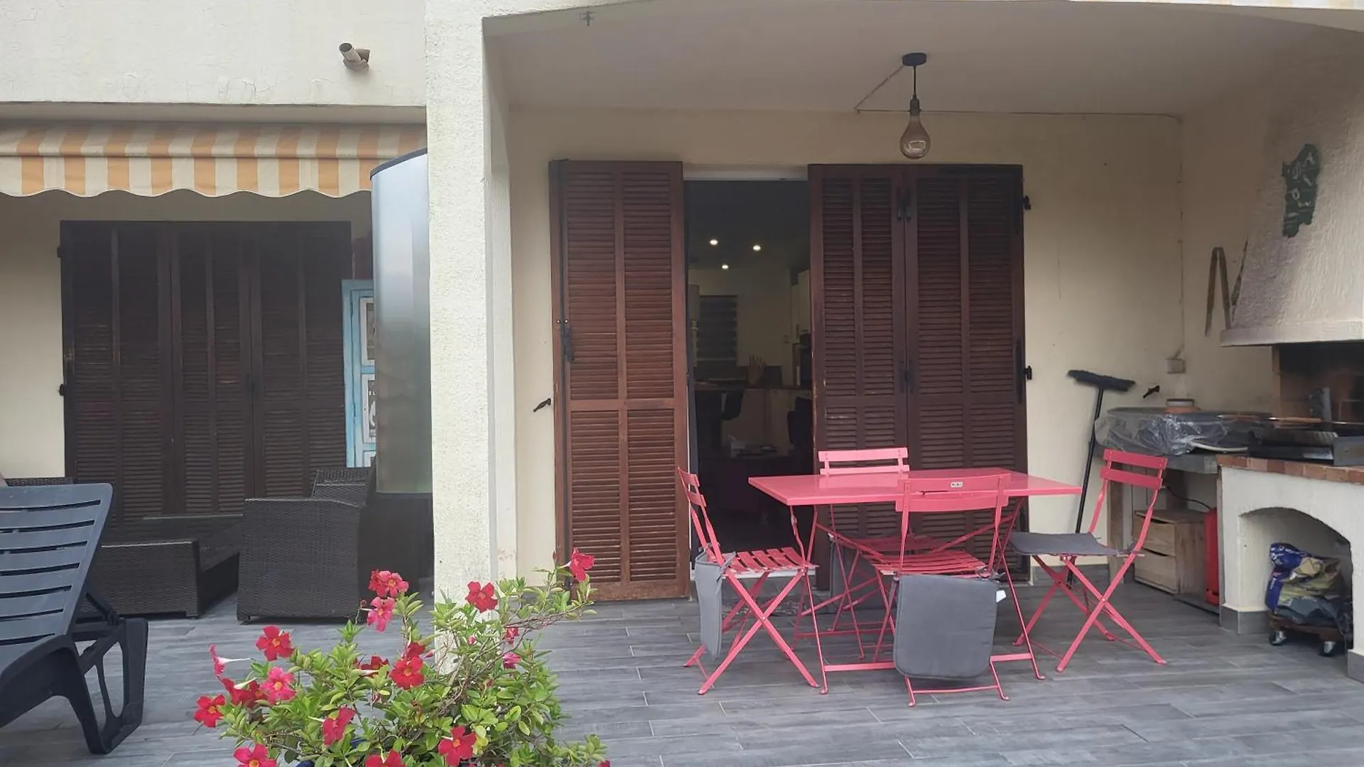 Appartement AGAY le pti bonheur 60m2 rez de jardin, en bord de mer Saint-Raphaël